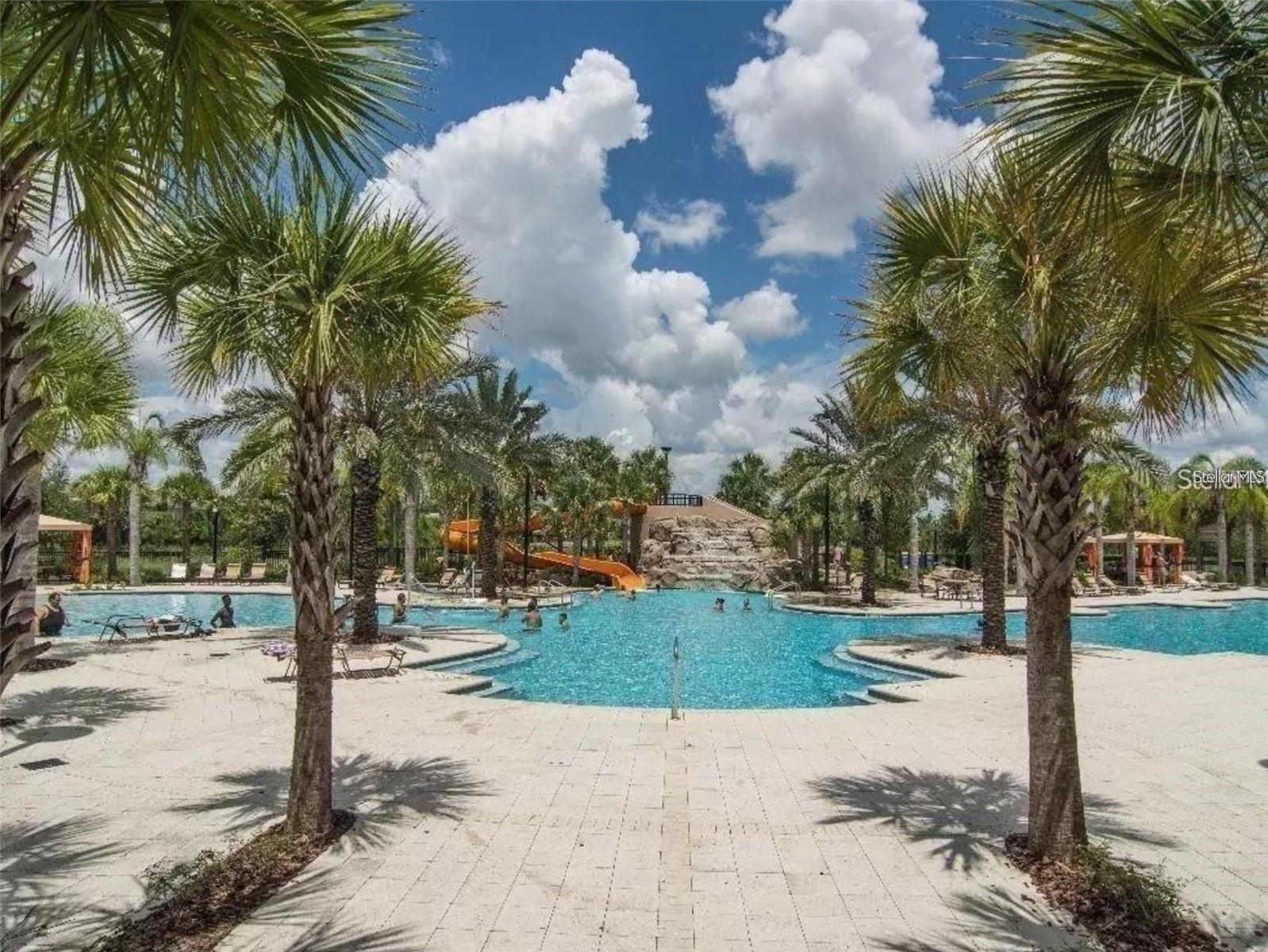 OAKMOSS TOWNHOMES PH 1 - Residential