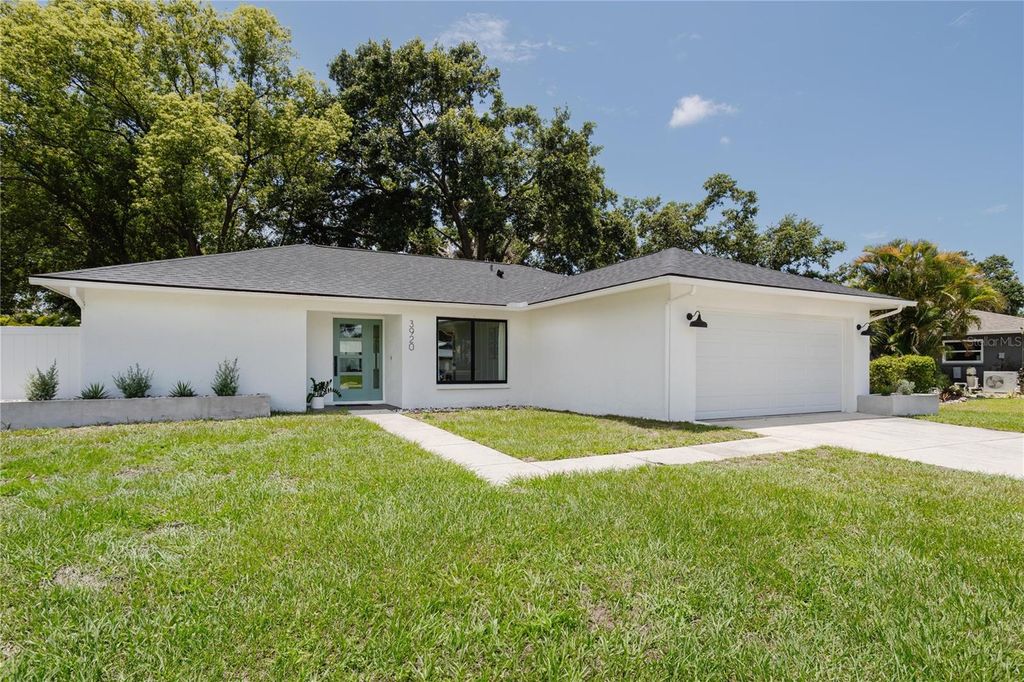 Photo of 3920 Basswood Drive, Sarasota, FL 34232 (MLS # O6320422)