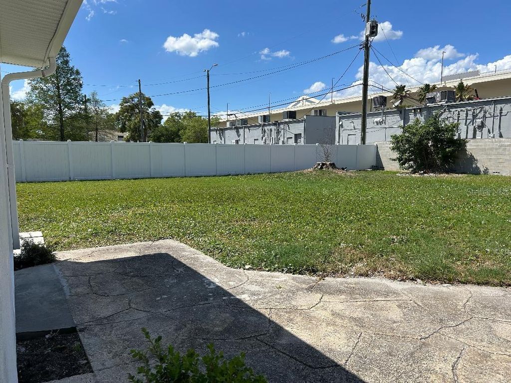 Photo of 4611 W Mcelroy Avenue, Tampa, FL 33611 (MLS # TB8494034)