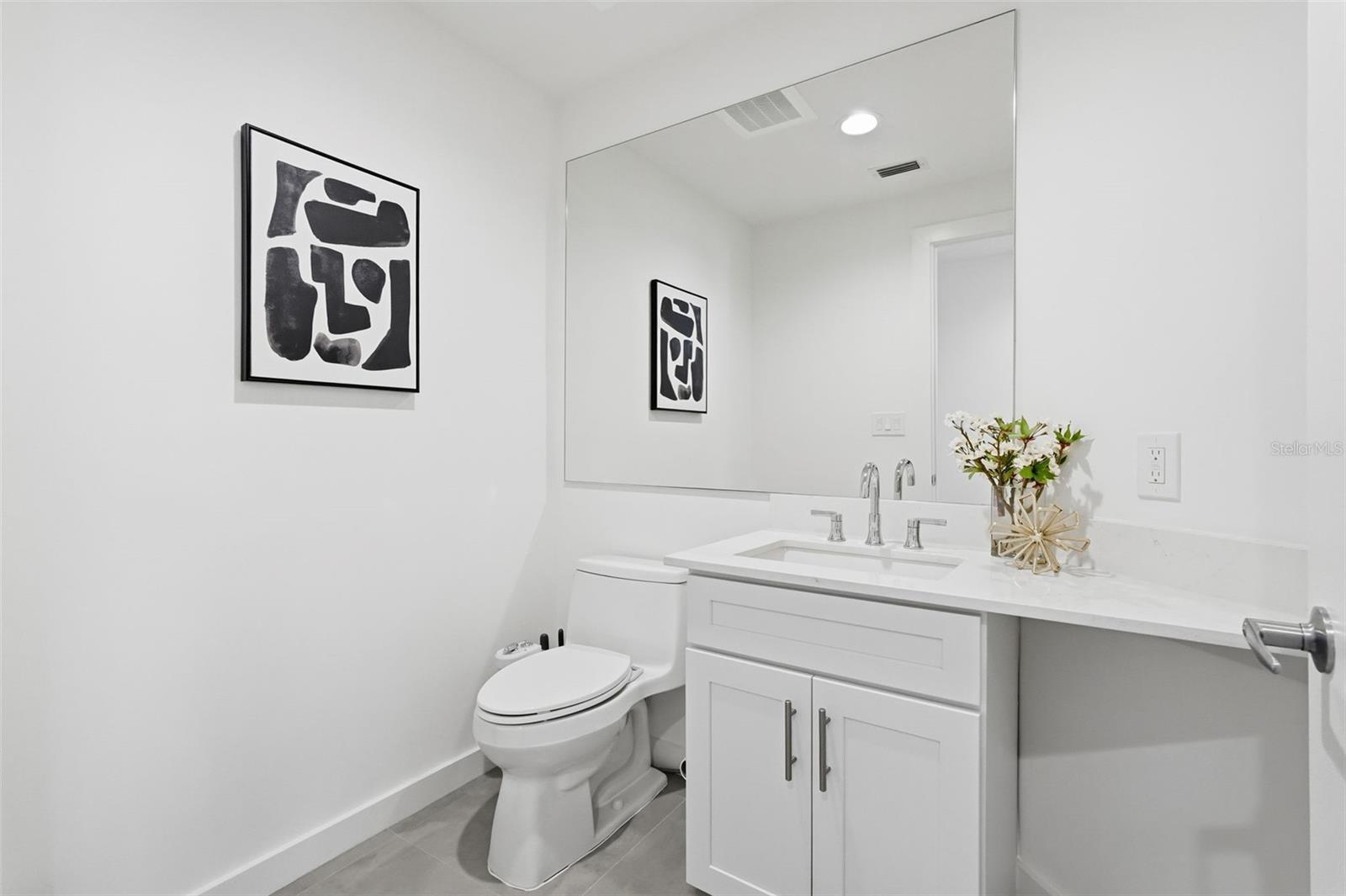 MARINA BAY 880 CONDO - Residential Lease