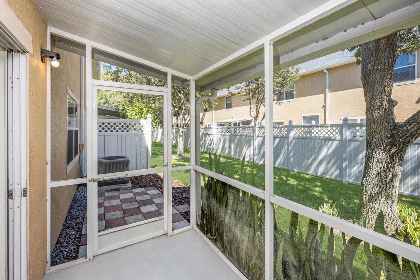 EMERALD POINTE TWNHMS AT TA - Residential