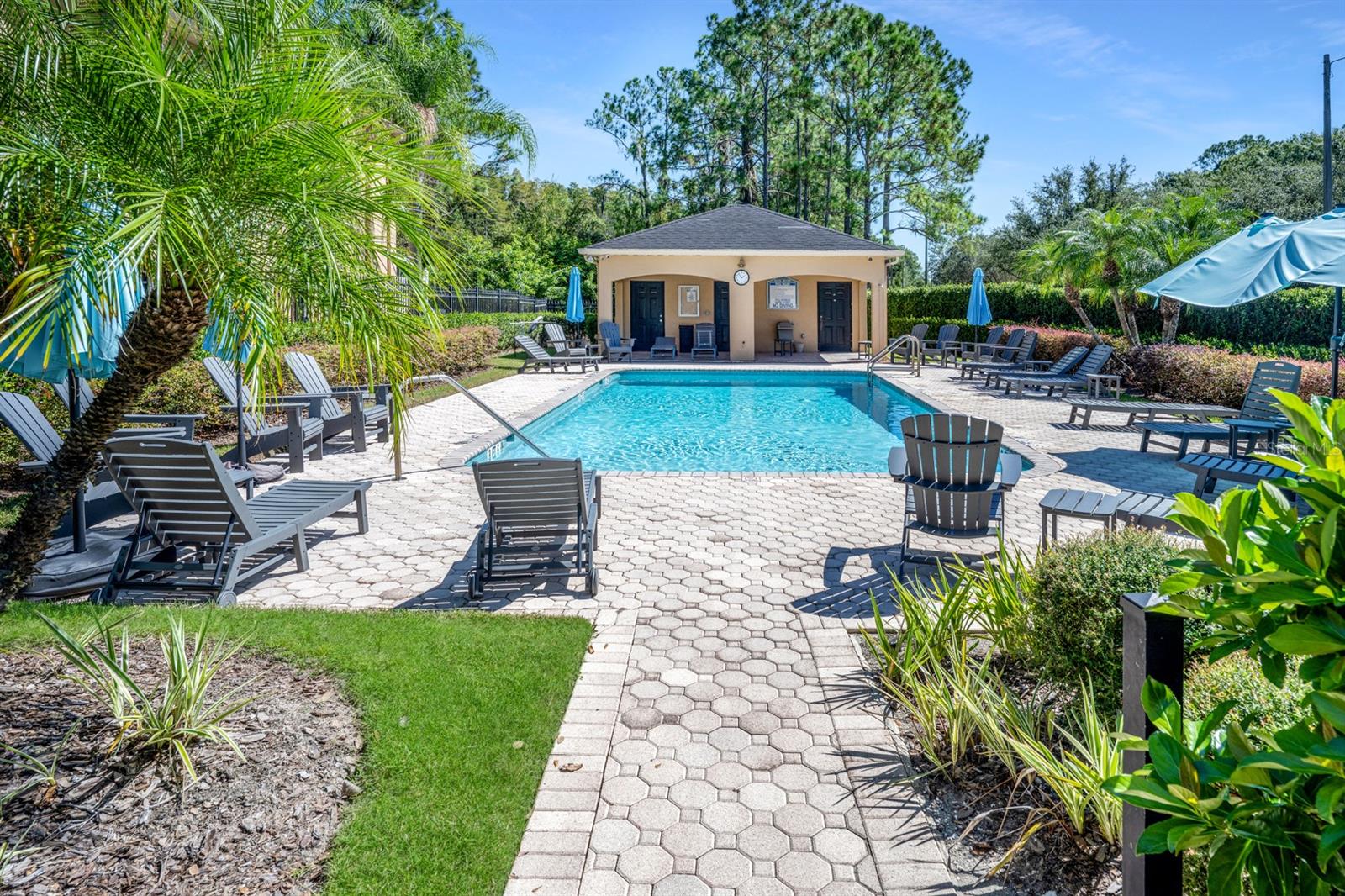 EMERALD POINTE TWNHMS AT TA - Residential