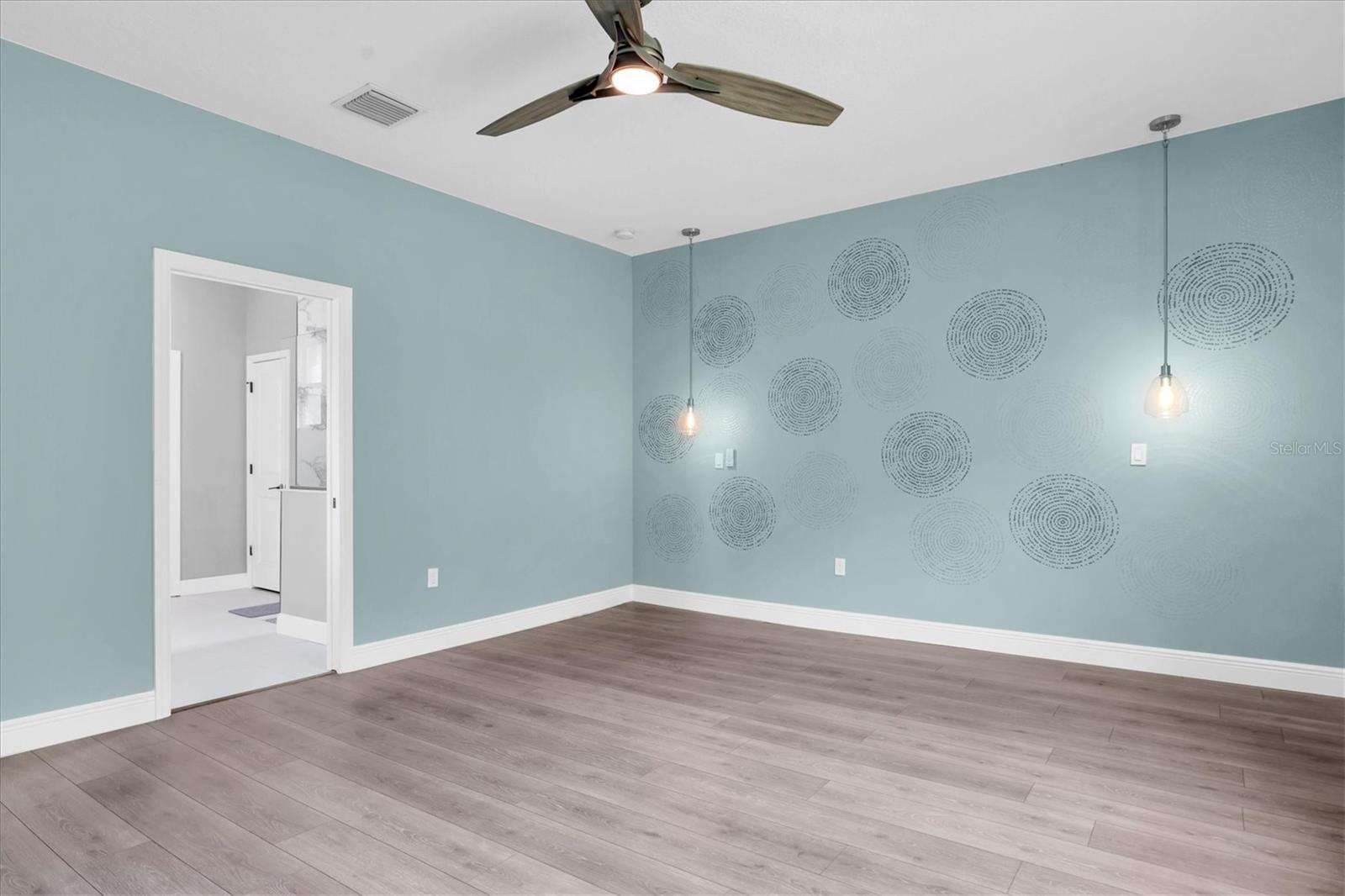 RIVERCHASE SOUTH - Residential