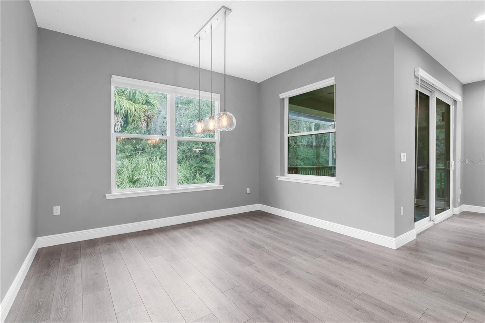 RIVERCHASE SOUTH - Residential