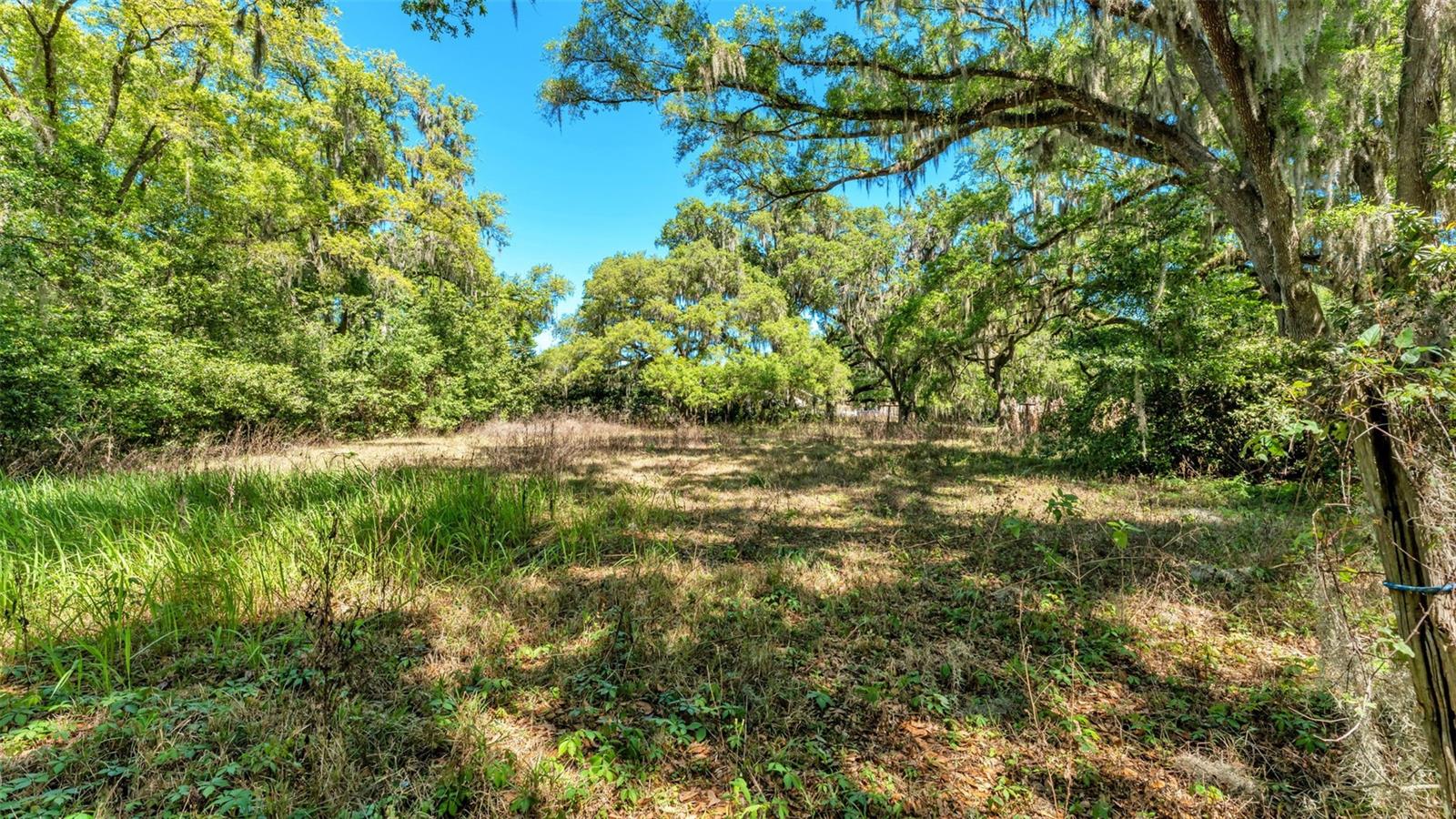 ROLLING OAK ESTATES - Land