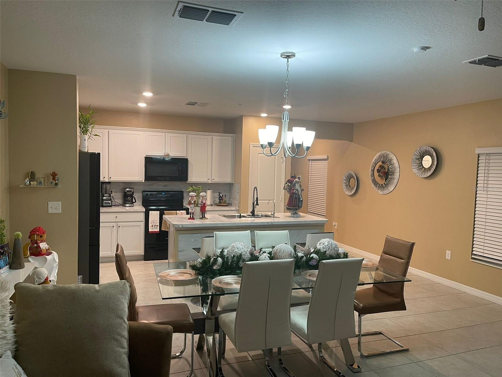 LANDINGS AT RIVERBEND - Residential Lease