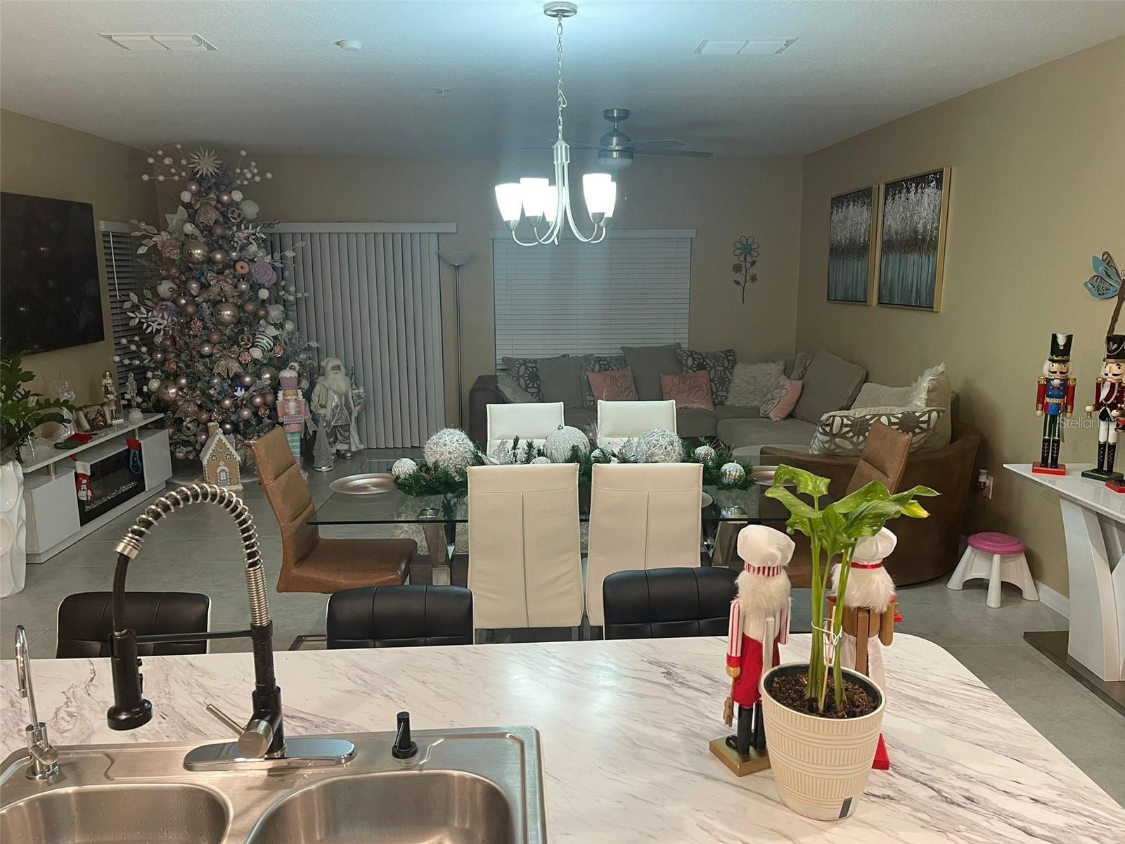 LANDINGS AT RIVERBEND - Residential Lease