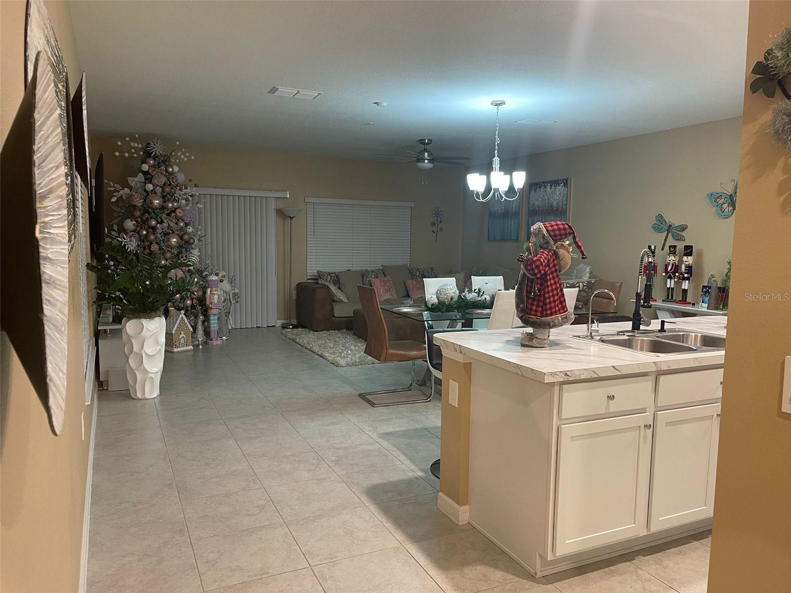 LANDINGS AT RIVERBEND - Residential Lease