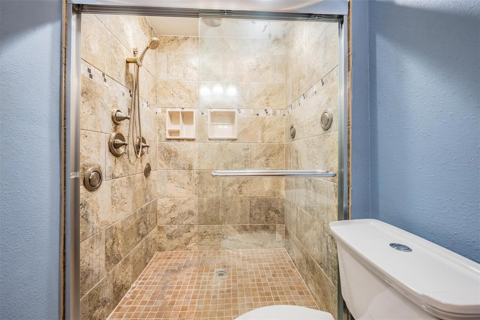 CORDOVA GREENS CONDO - Residential