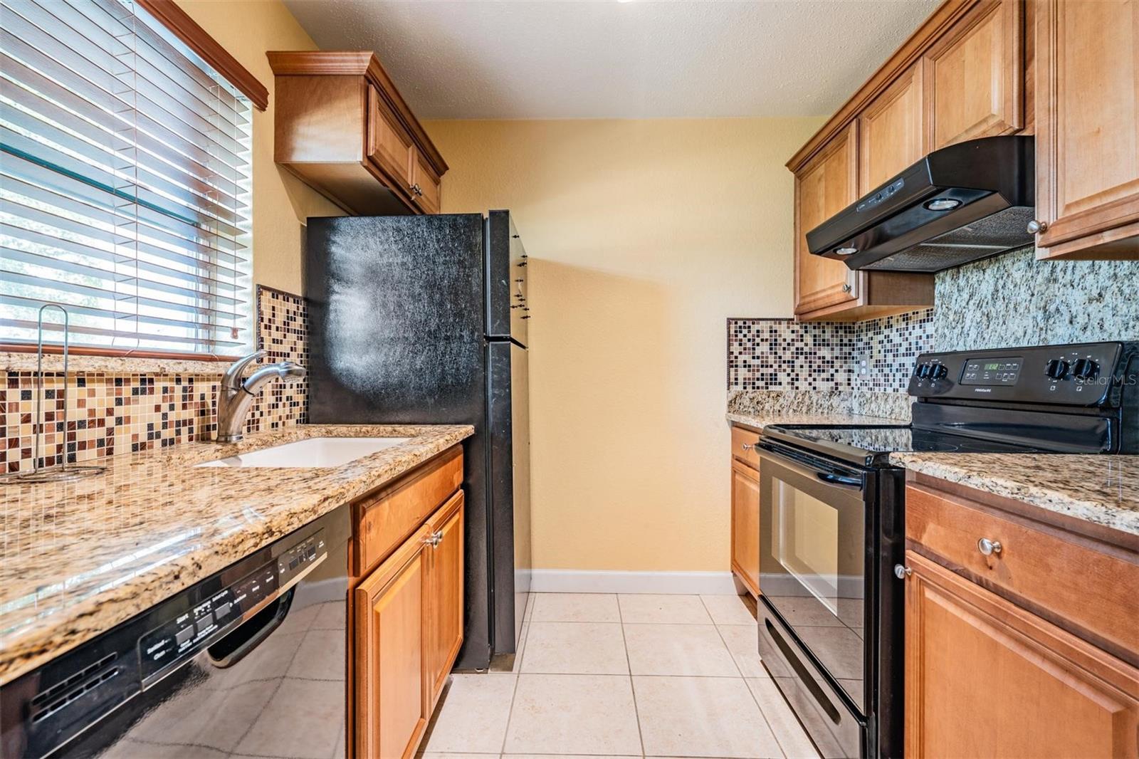 CORDOVA GREENS CONDO - Residential