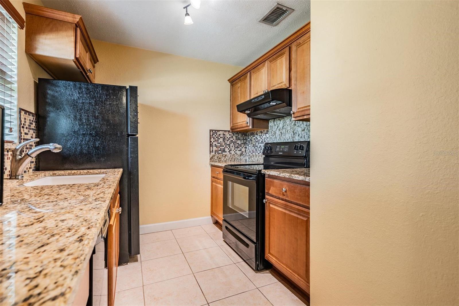 CORDOVA GREENS CONDO - Residential