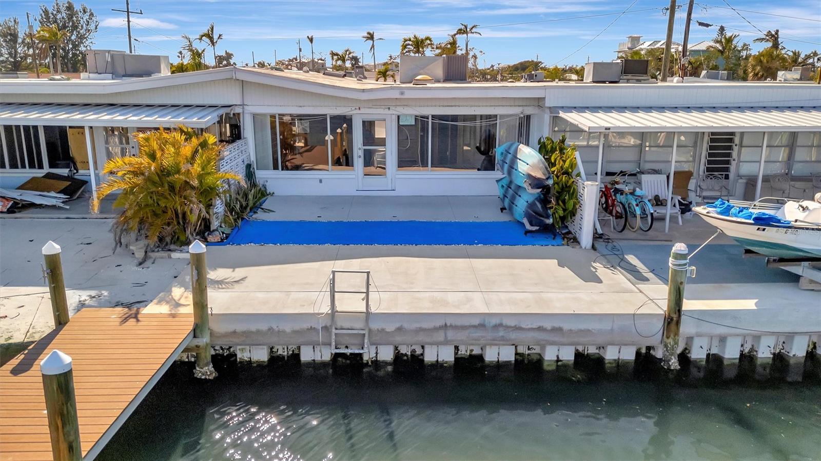 15 SEASIDE COURT