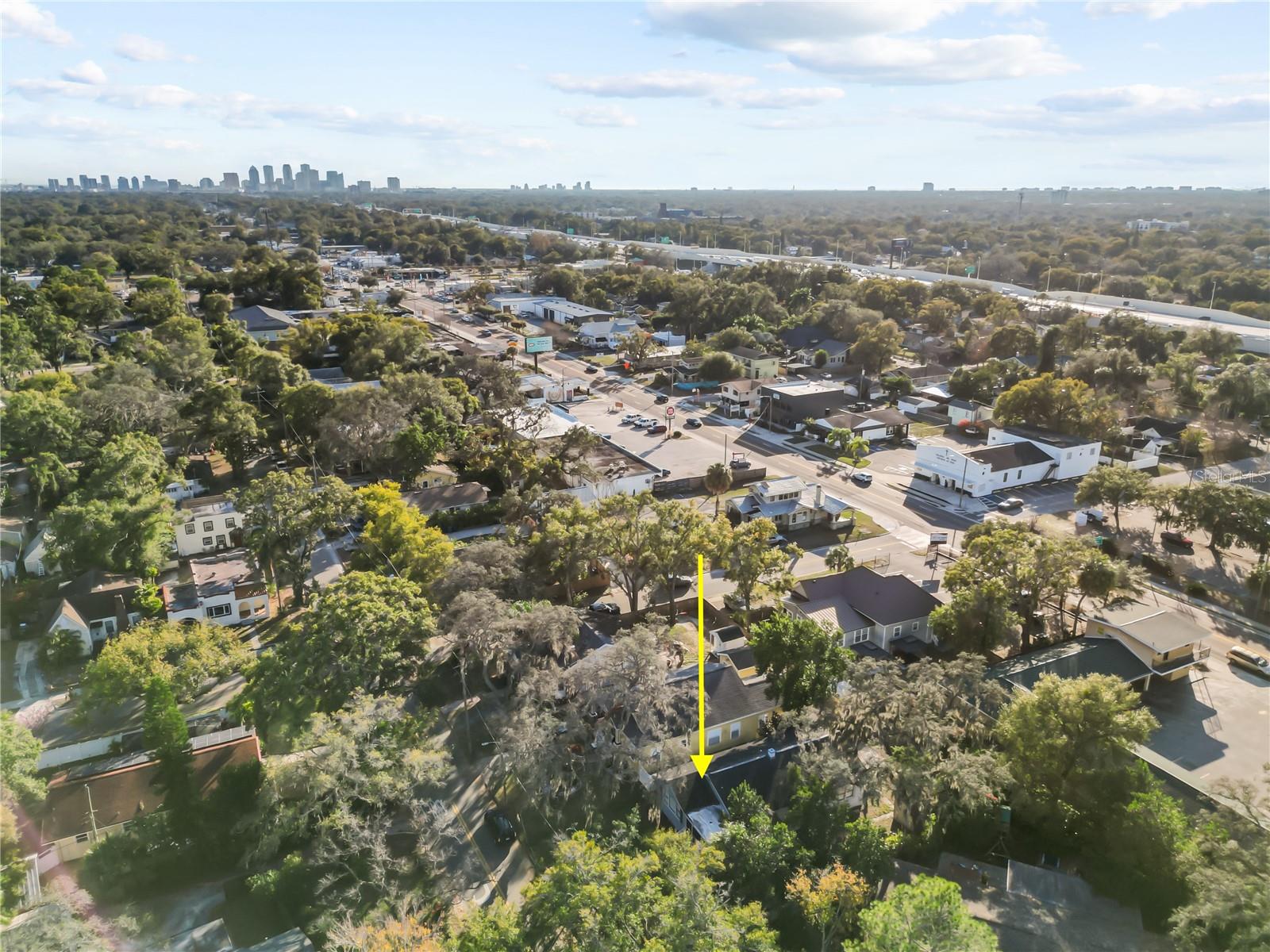 LAKEWOOD MANOR - Residential