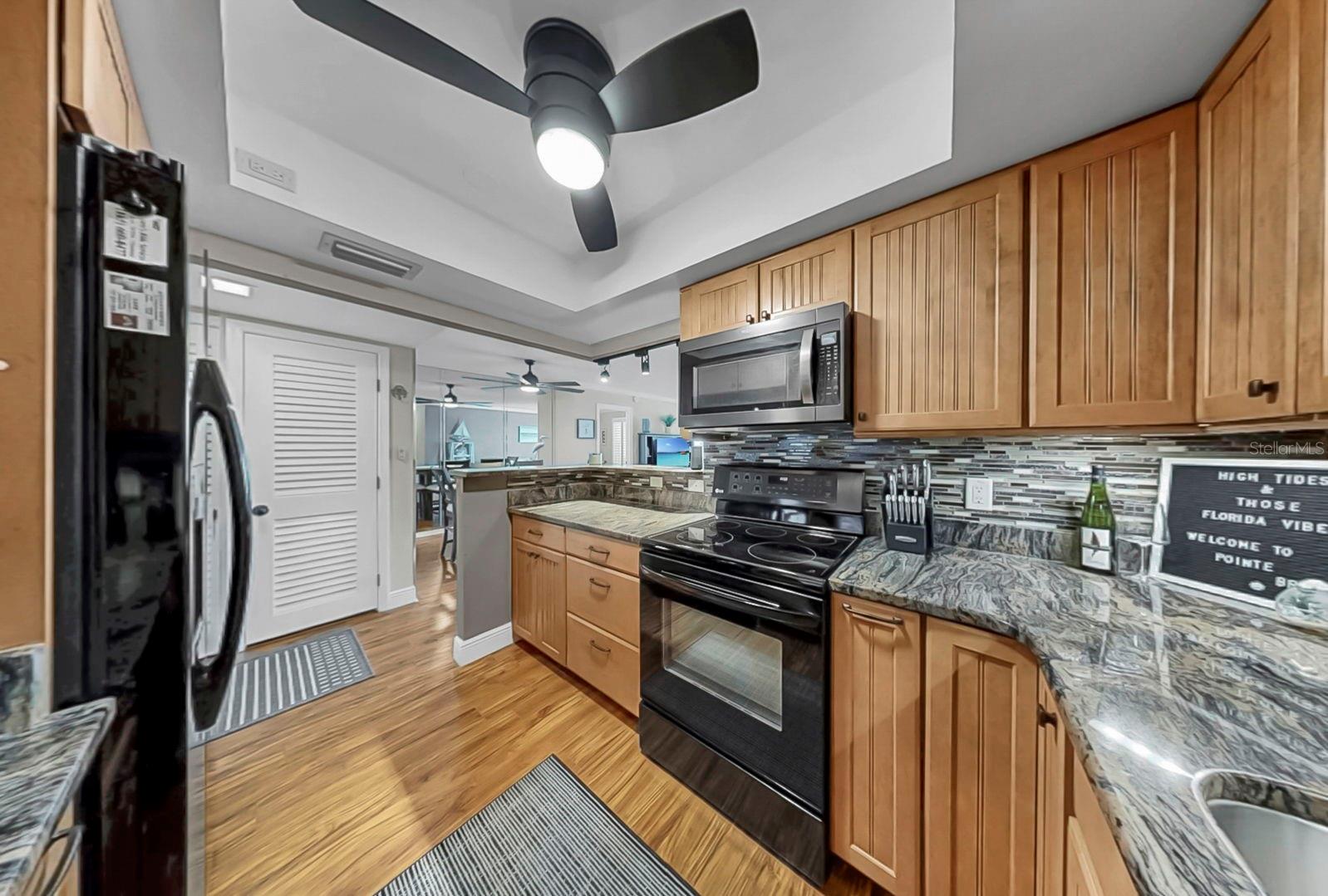 BAYWAY ISLES POINT BRITTANY FIVE - Residential