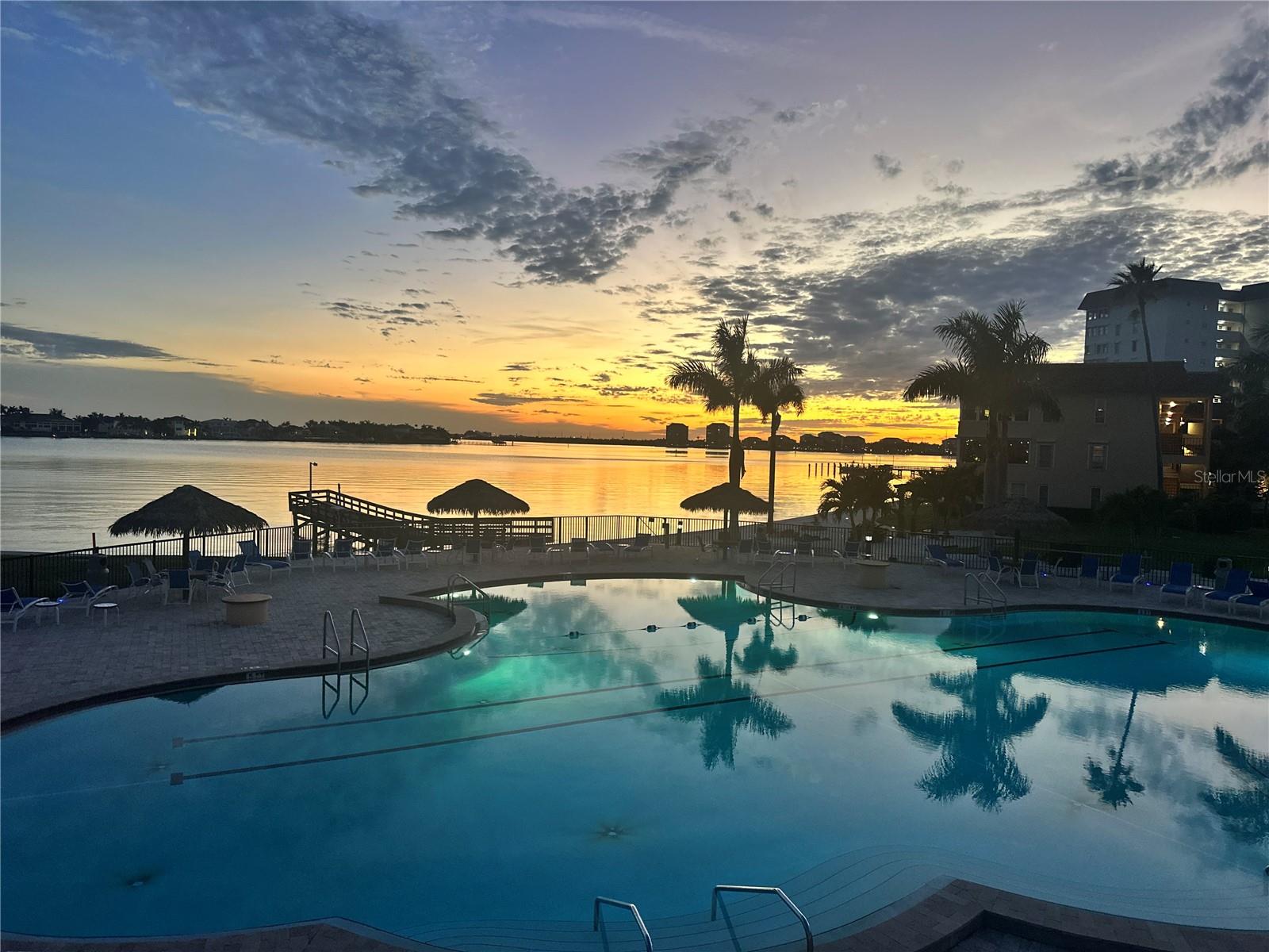 BAYWAY ISLES POINT BRITTANY FIVE - Residential