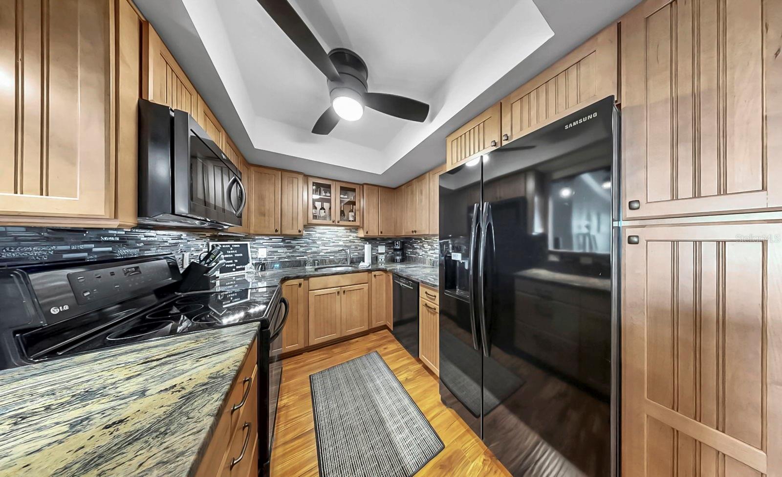 BAYWAY ISLES POINT BRITTANY FIVE - Residential