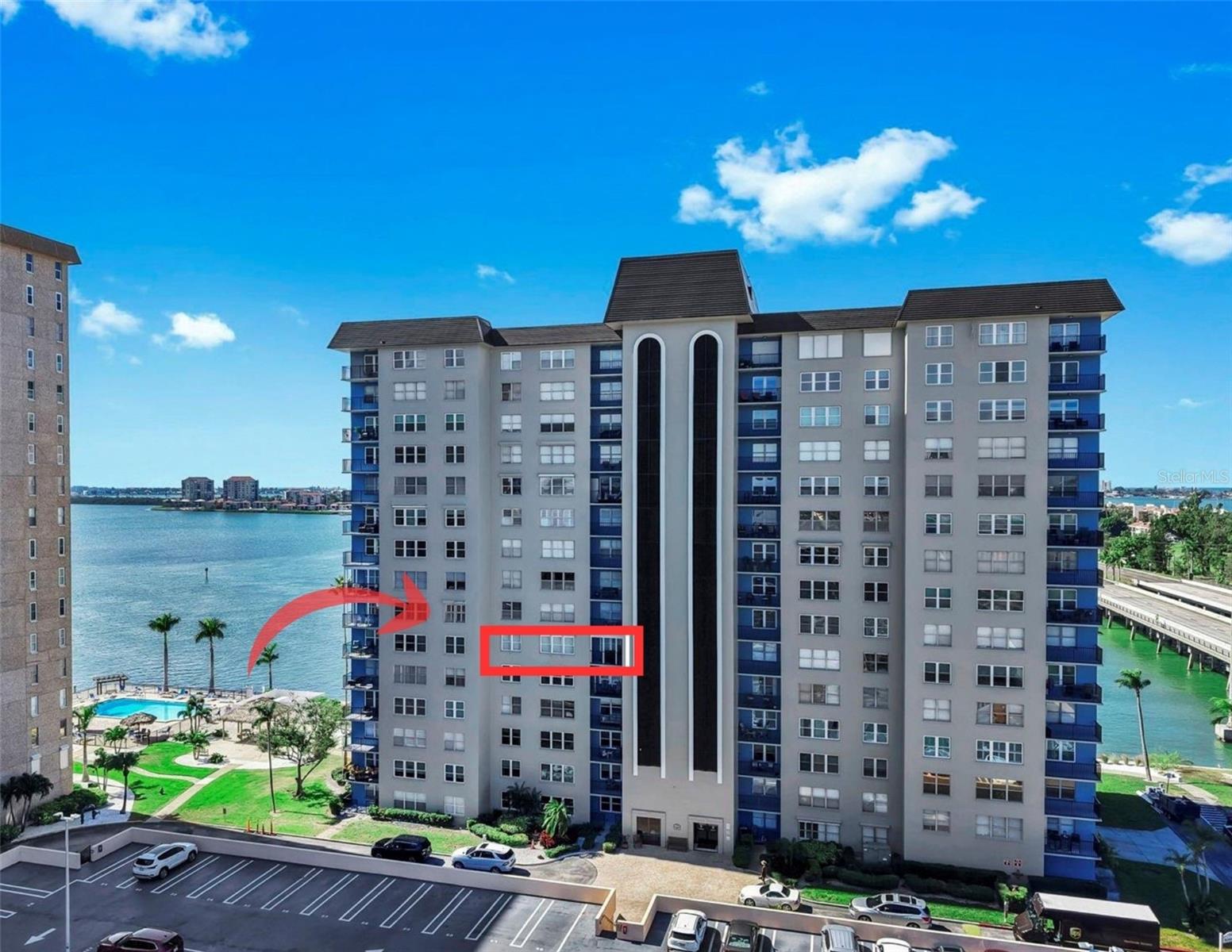 BAYWAY ISLES POINT BRITTANY FIVE - Residential