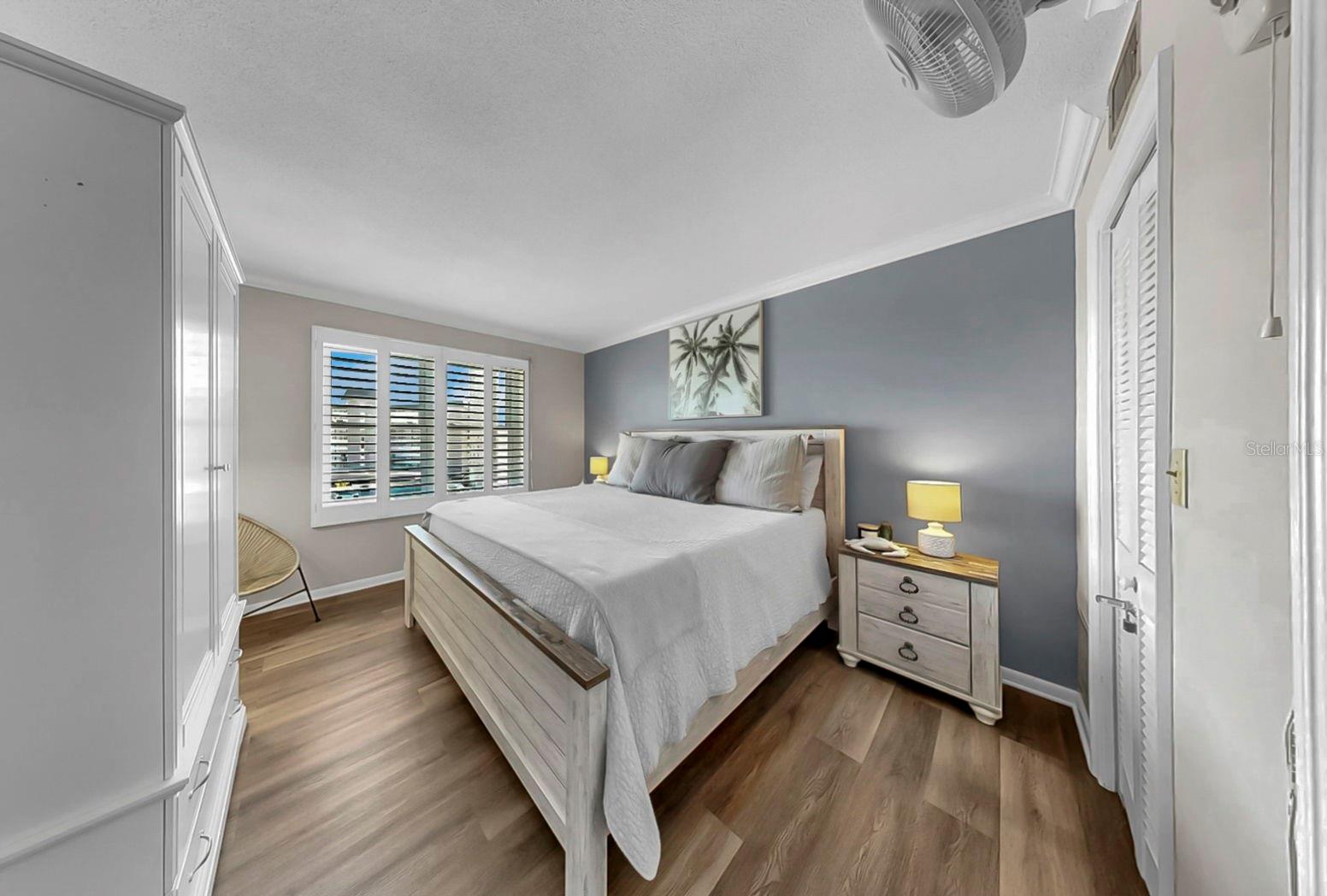 BAYWAY ISLES POINT BRITTANY FIVE - Residential