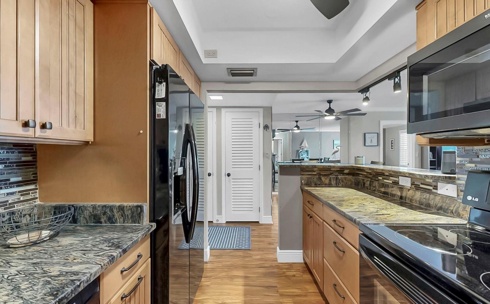 BAYWAY ISLES POINT BRITTANY FIVE - Residential
