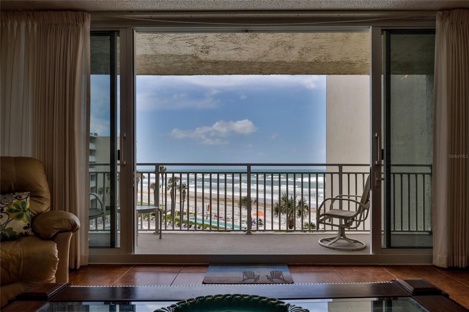 Pelican - Residential