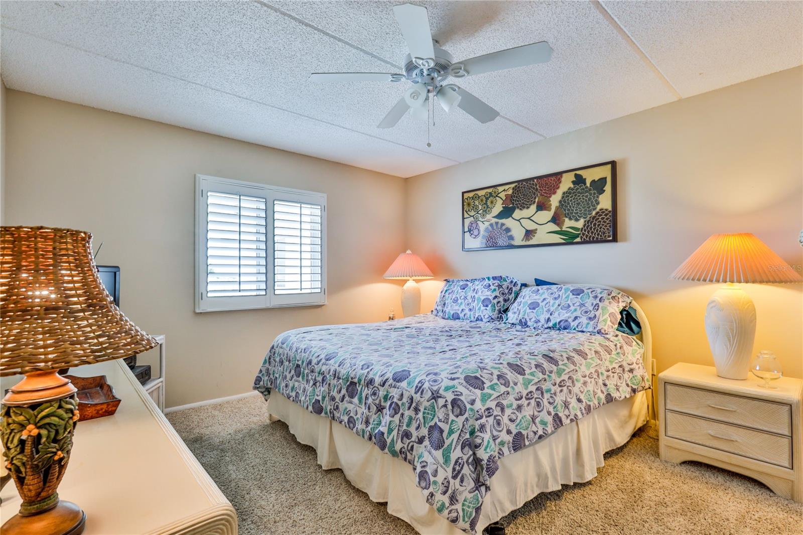 Pelican - Residential