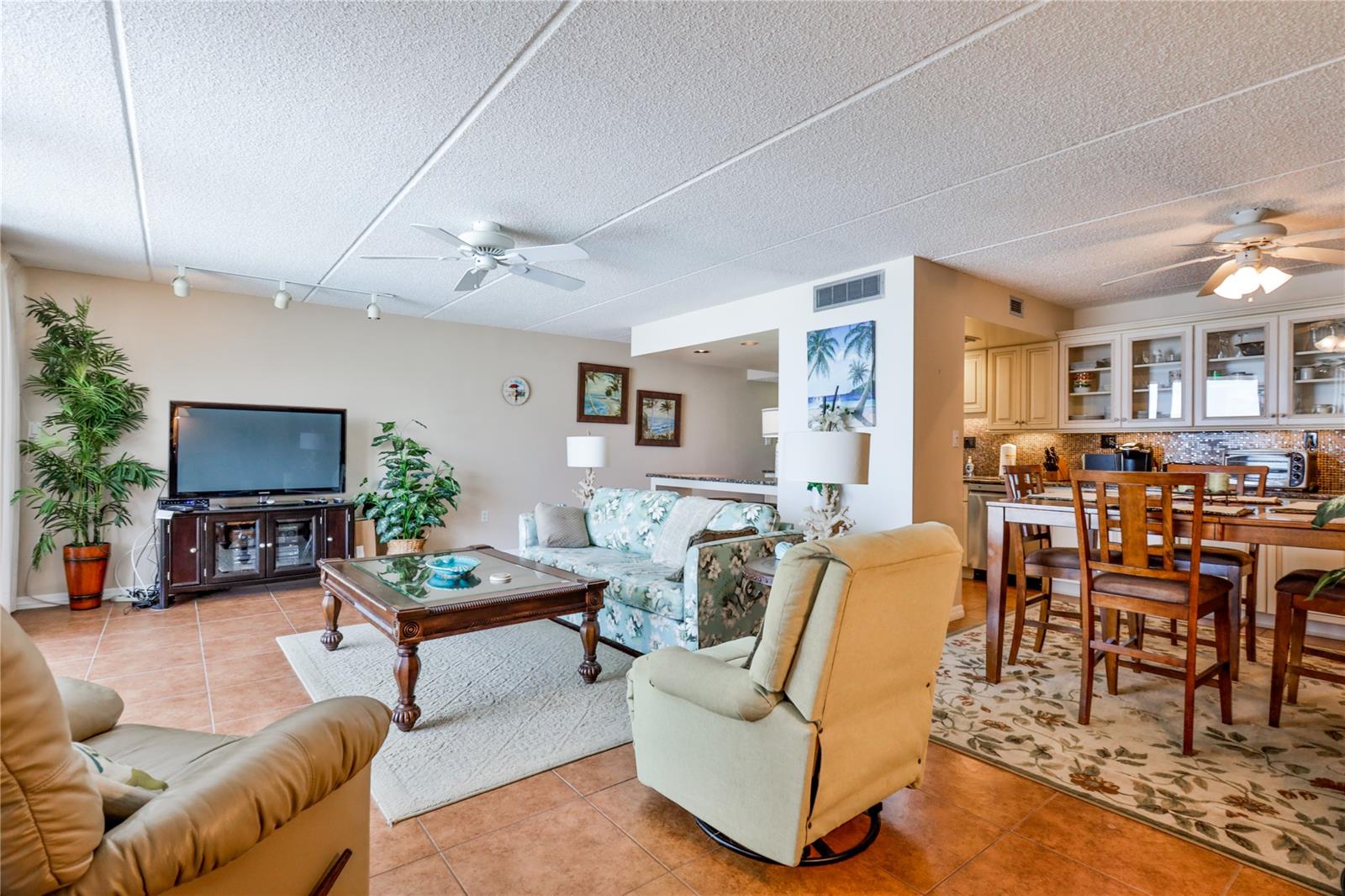 Pelican - Residential