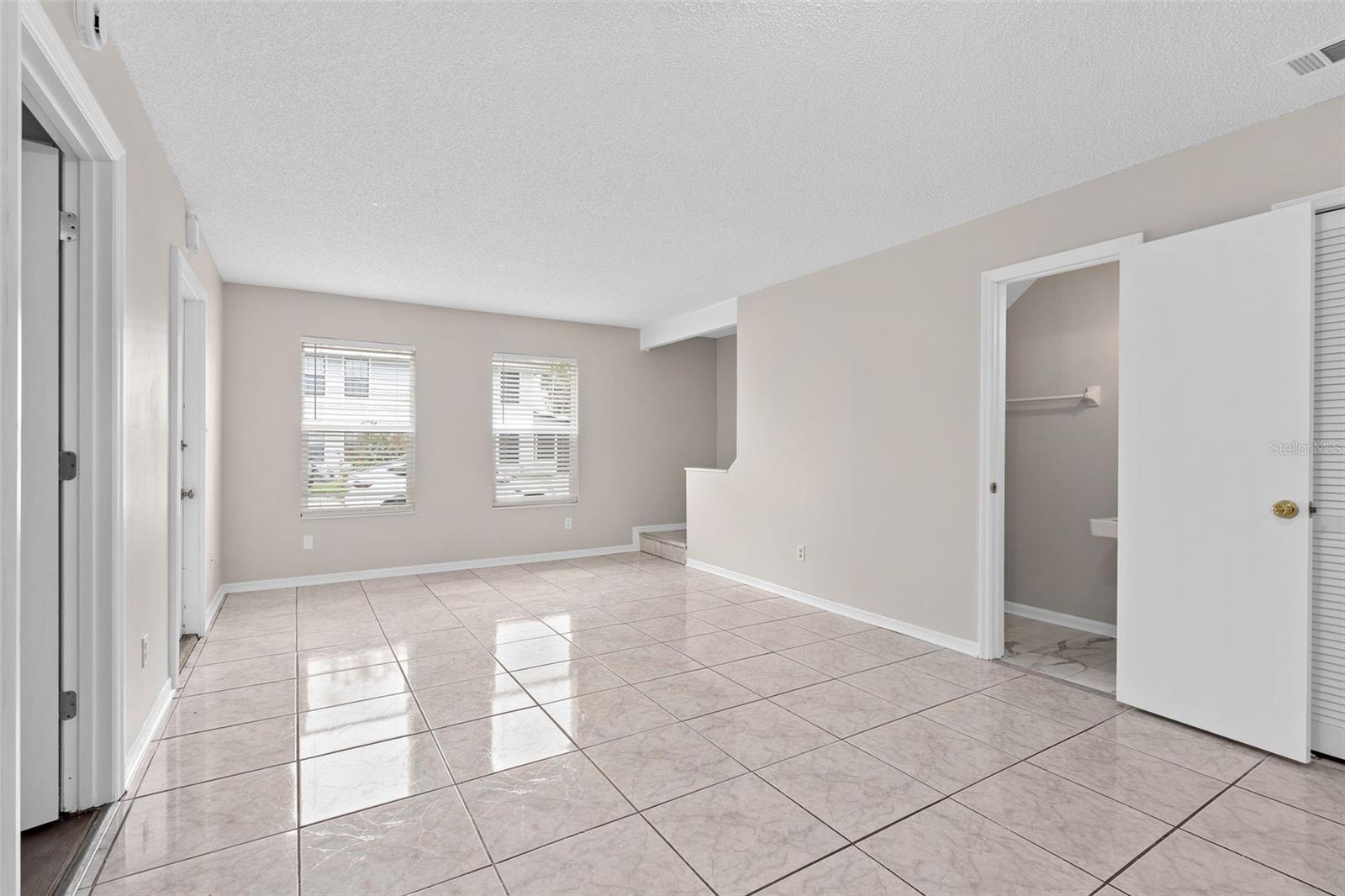 505 TANOAK COURT