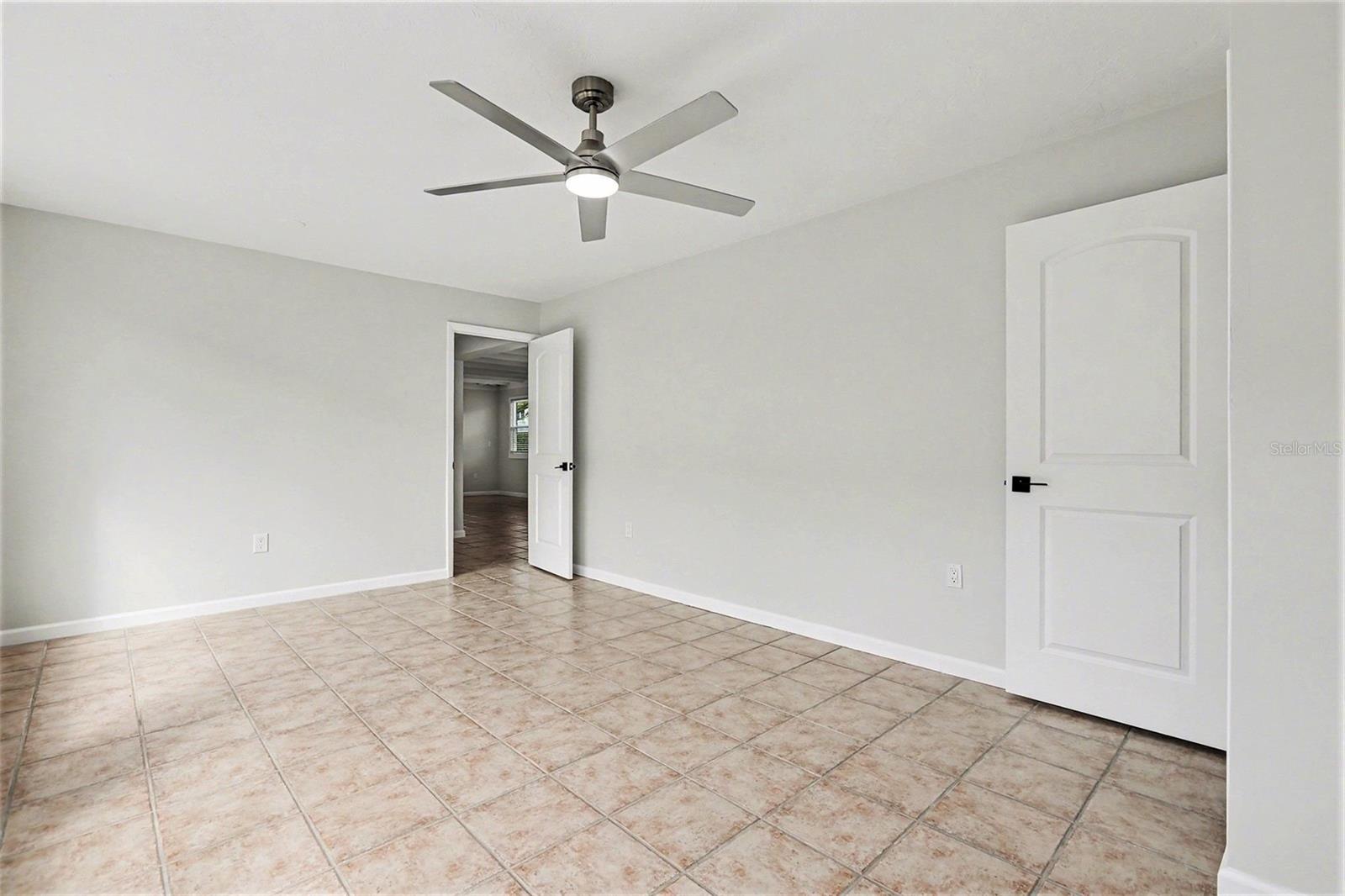 LONGBEACH ON LONGBOAT KEY - Residential