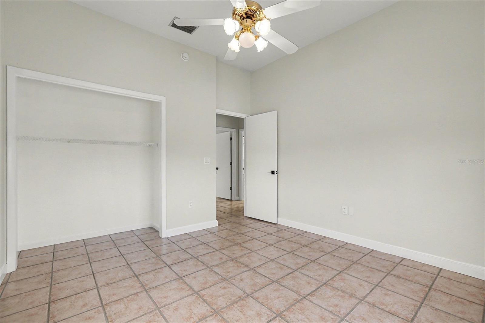 LONGBEACH ON LONGBOAT KEY - Residential