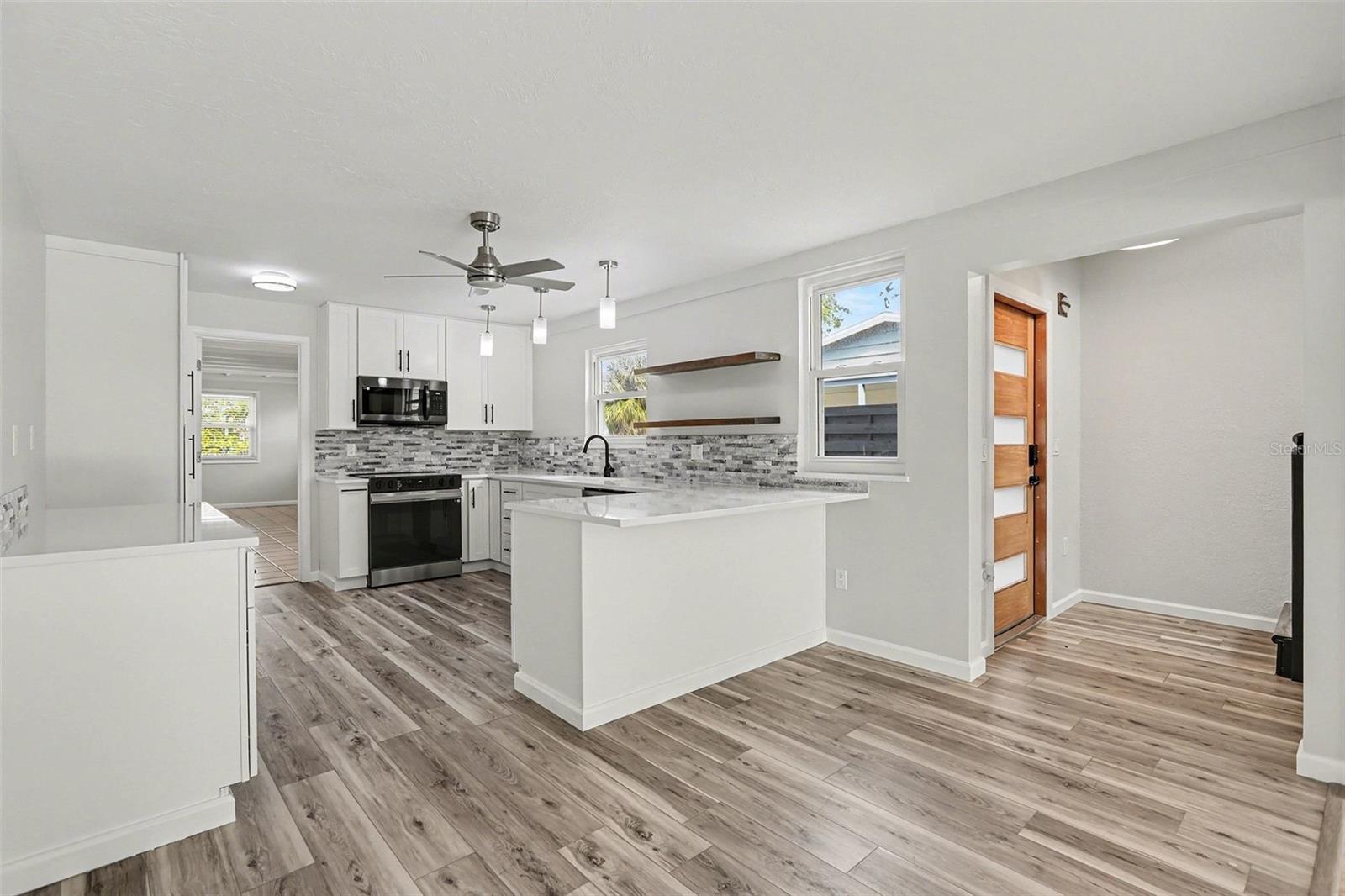 LONGBEACH ON LONGBOAT KEY - Residential