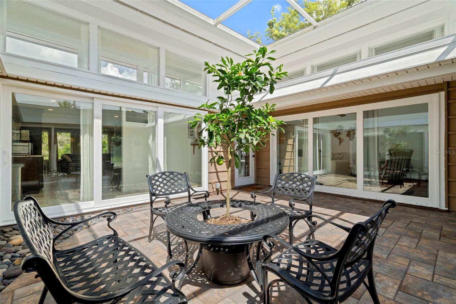 DOUGLAS MANOR PARK 1ST ADD - Residential