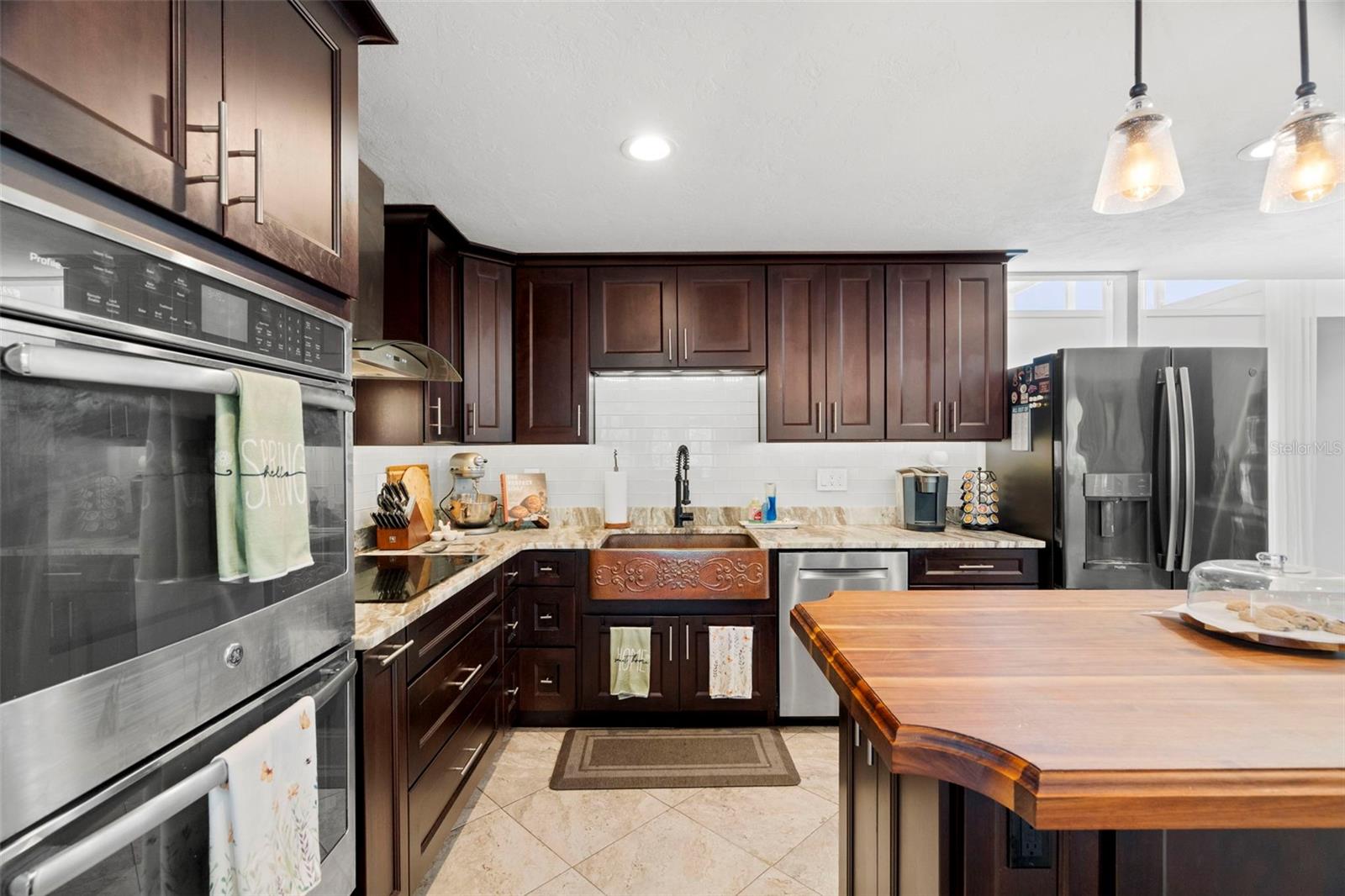 DOUGLAS MANOR PARK 1ST ADD - Residential