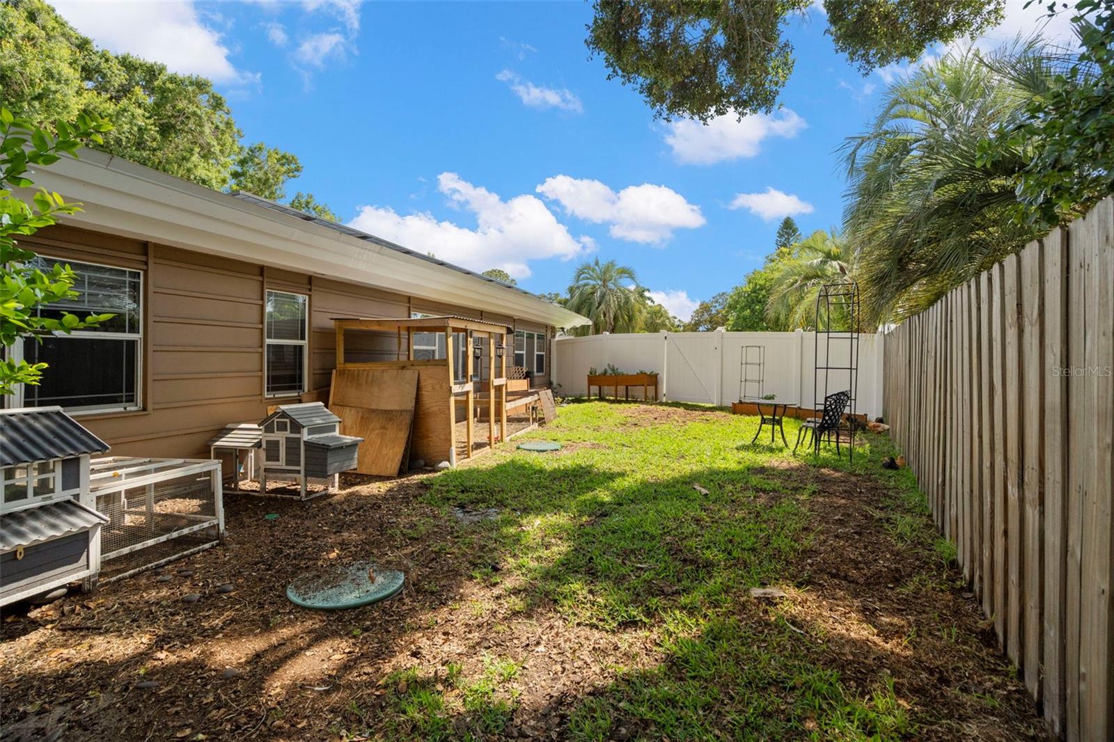 DOUGLAS MANOR PARK 1ST ADD - Residential