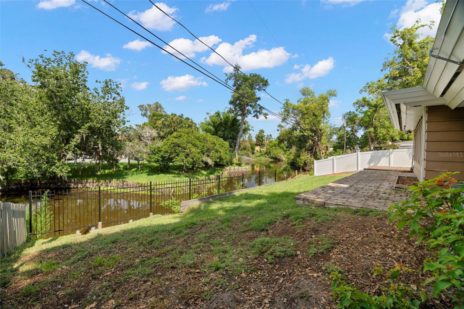 DOUGLAS MANOR PARK 1ST ADD - Residential