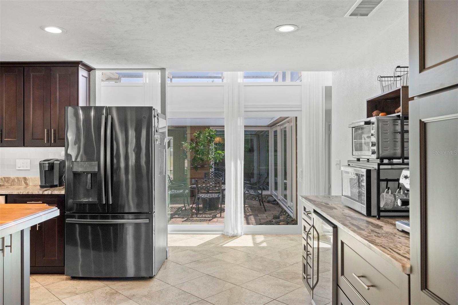 DOUGLAS MANOR PARK 1ST ADD - Residential