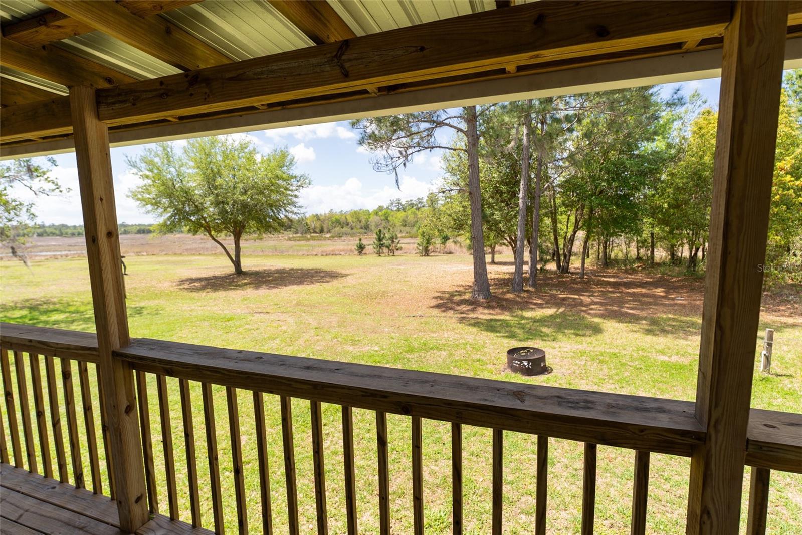 BUCKSKIN LAKE MANOR - Residential