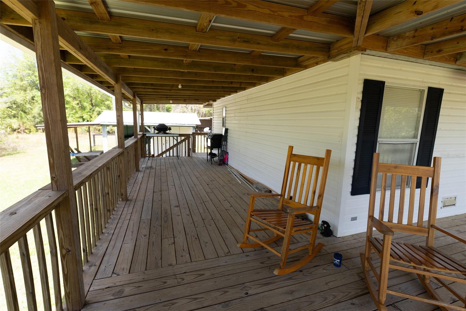 BUCKSKIN LAKE MANOR - Residential