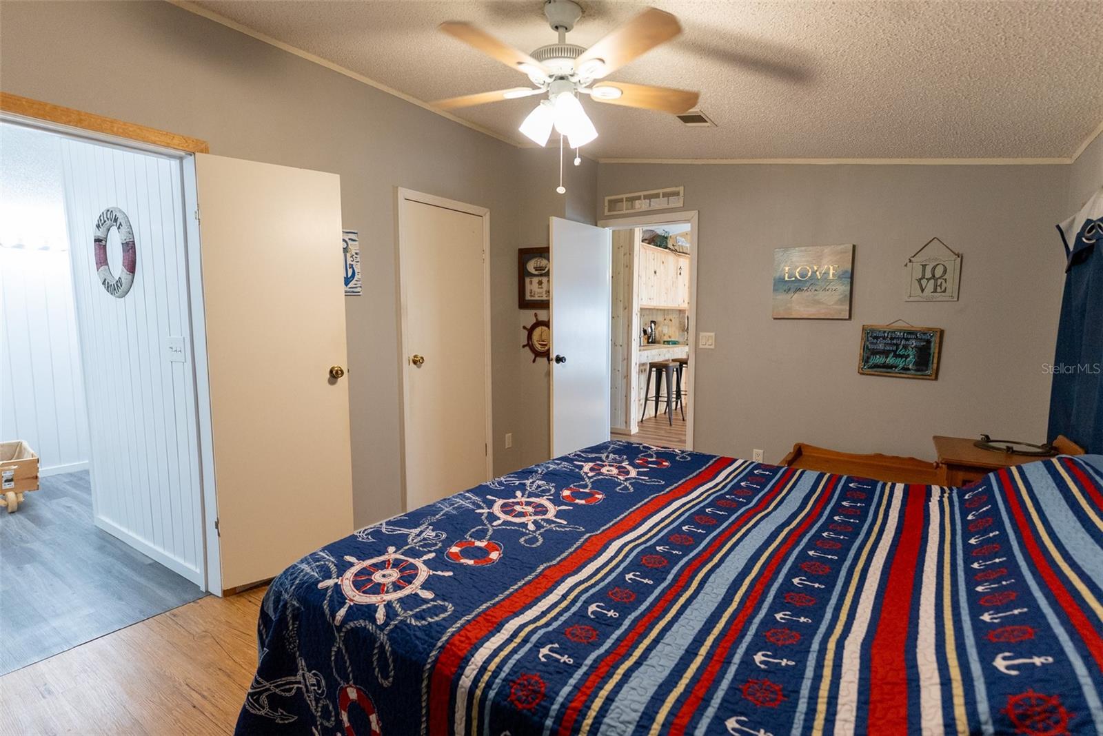 BUCKSKIN LAKE MANOR - Residential