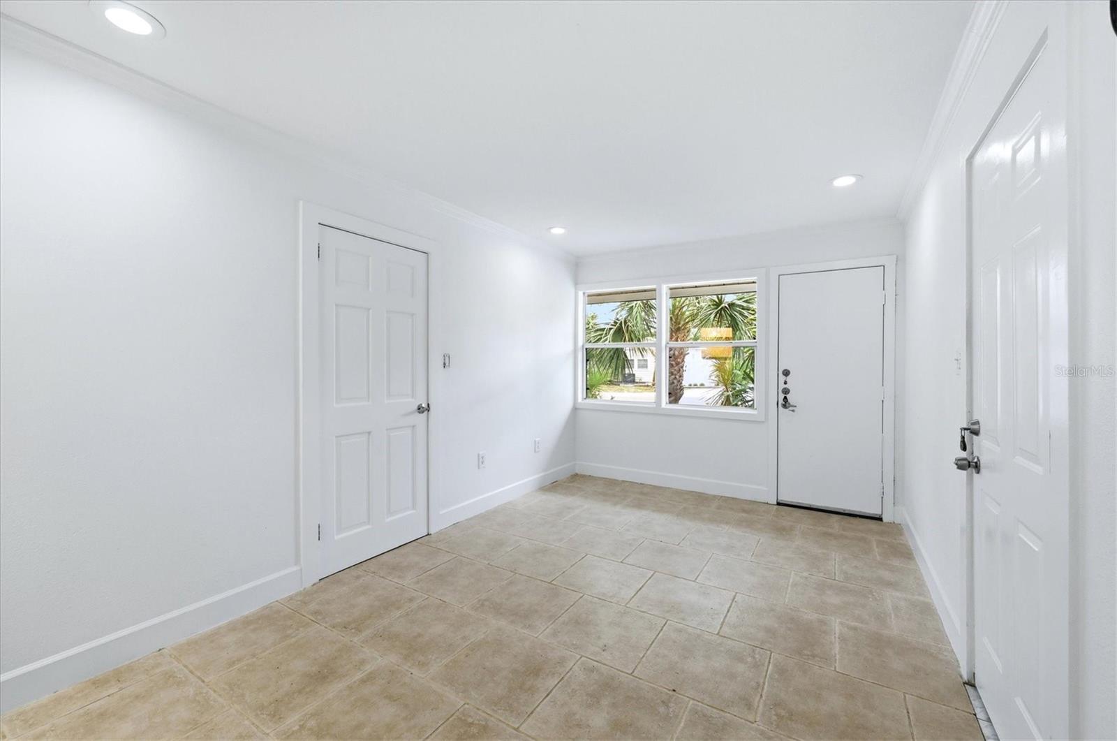 ROSEDALE MANOR - Residential