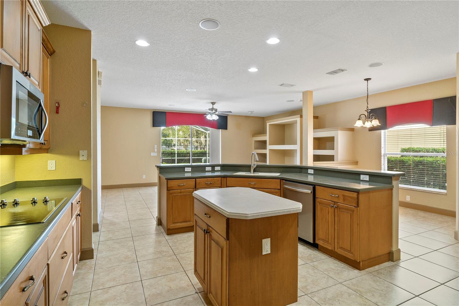 CRESTWOOD PH 2 - Residential