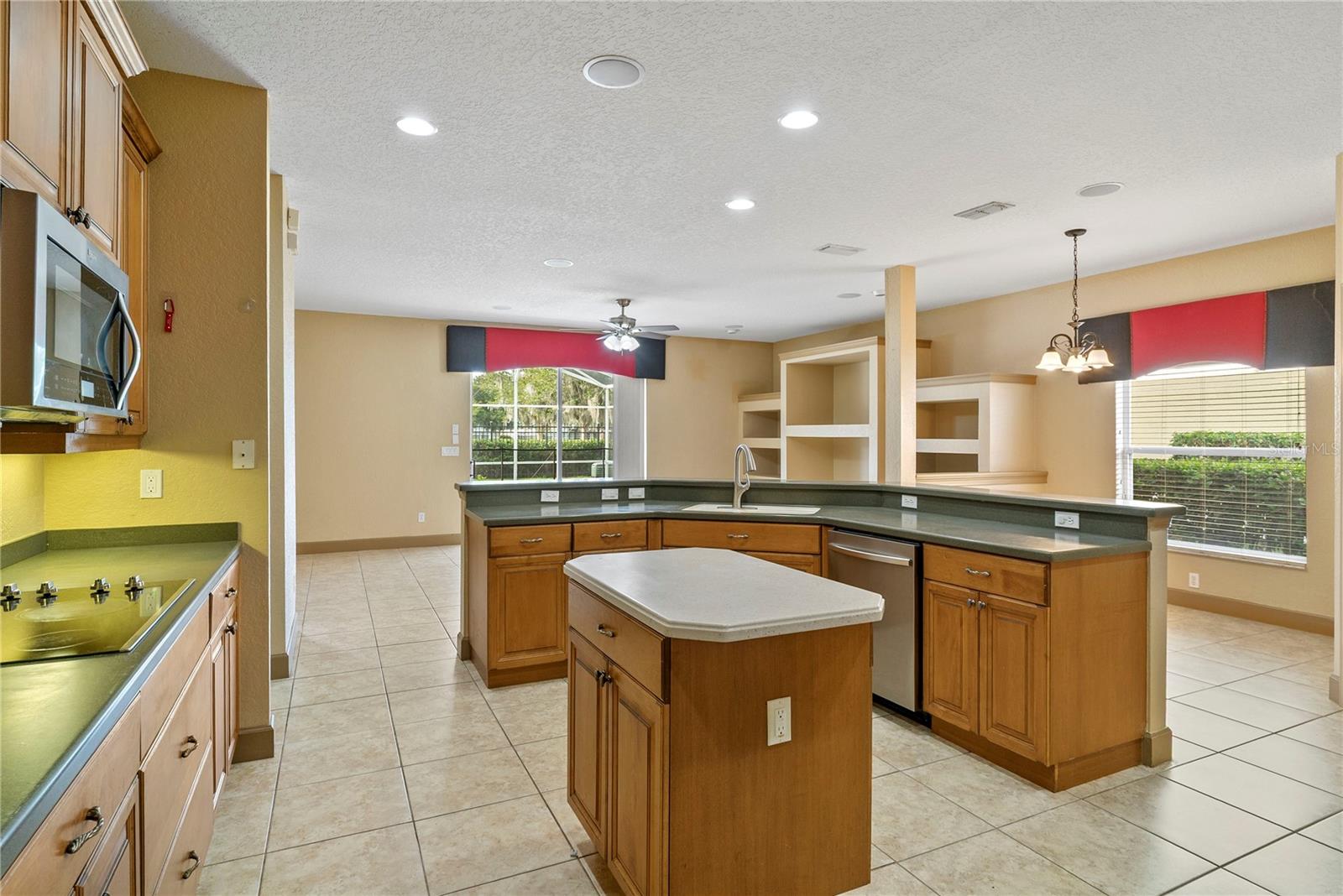 CRESTWOOD PH 2 - Residential