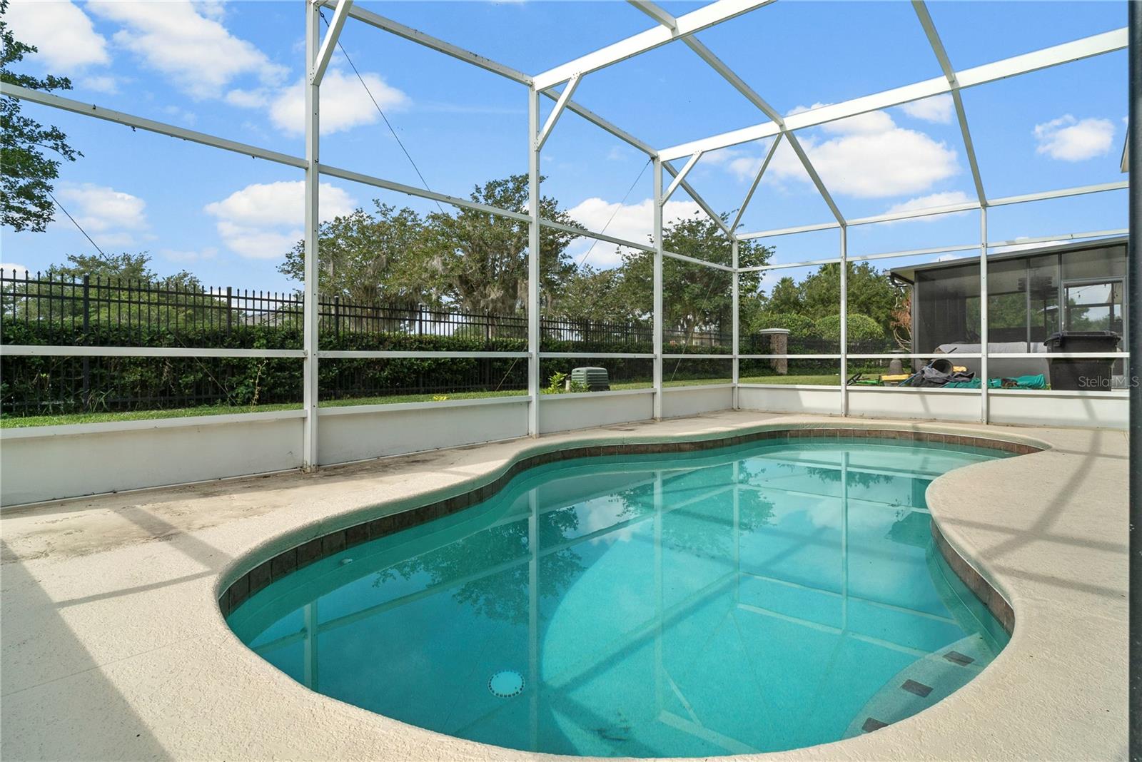 CRESTWOOD PH 2 - Residential