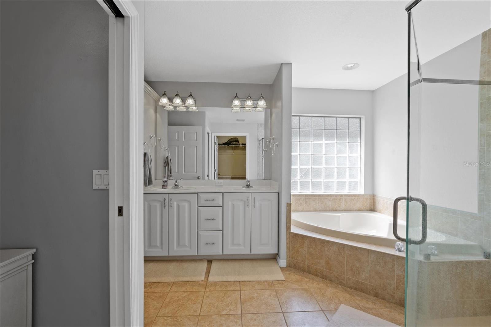 OSPREY POINTE - Residential