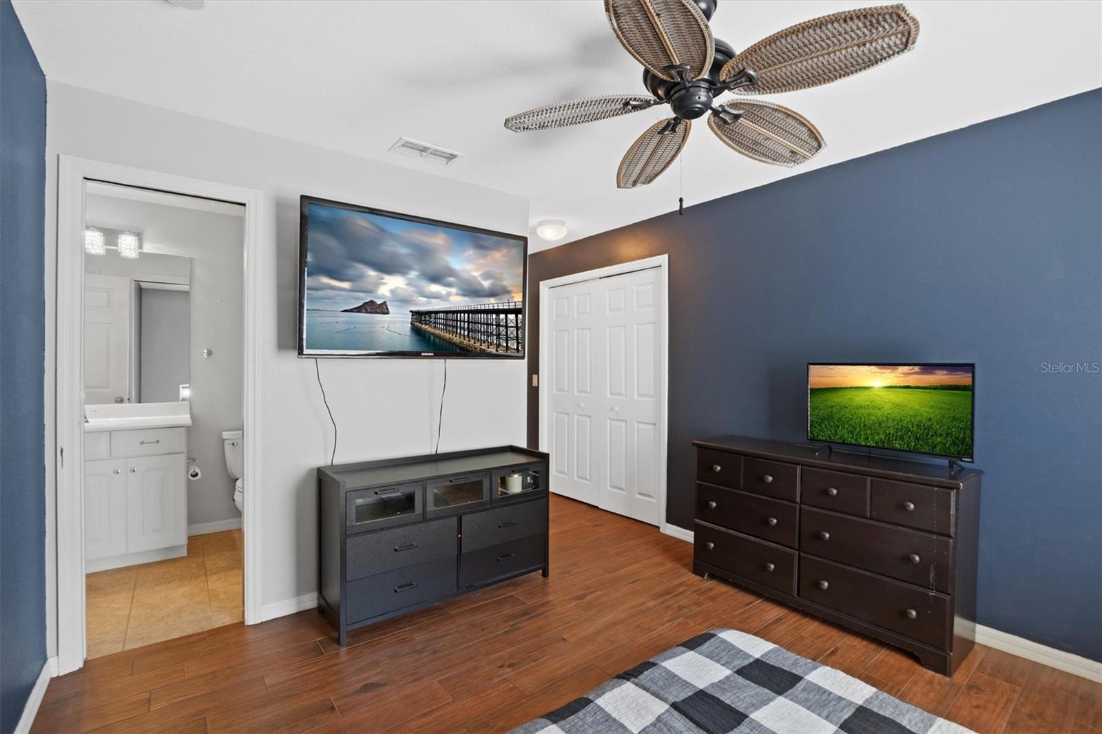 OSPREY POINTE - Residential