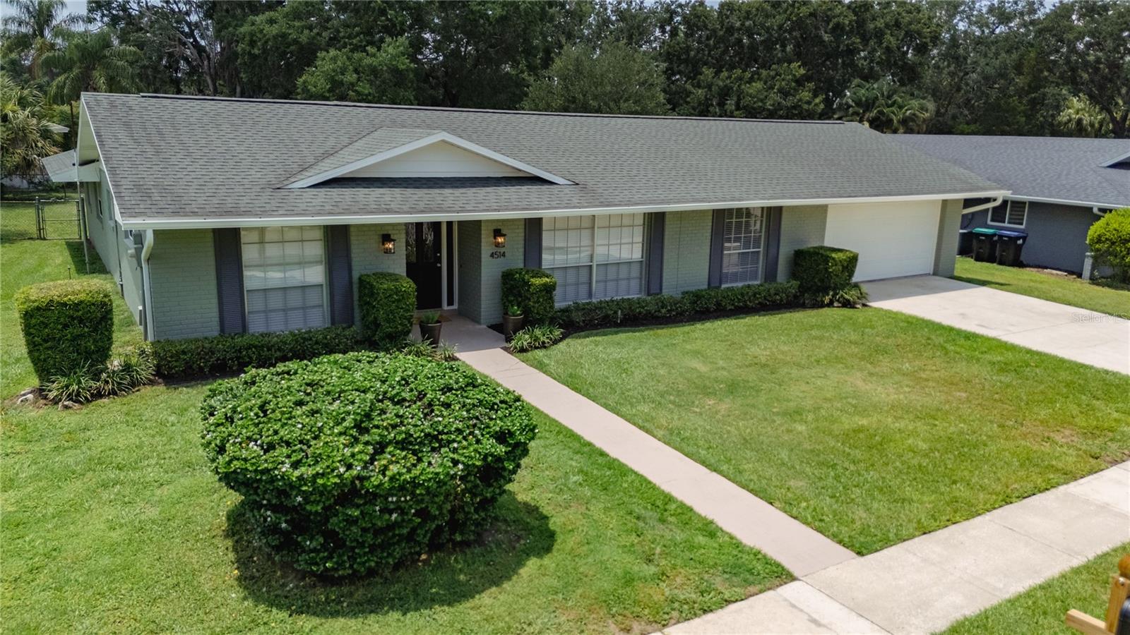 4514 CRICHTON LANE