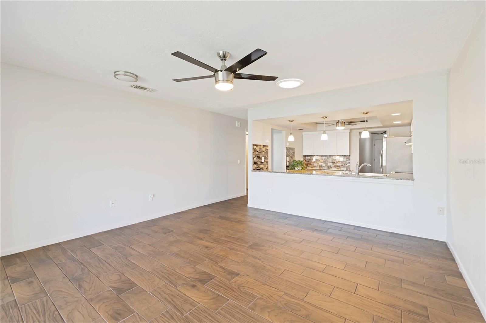 CENTER GATE VILLAGE 3 - Residential