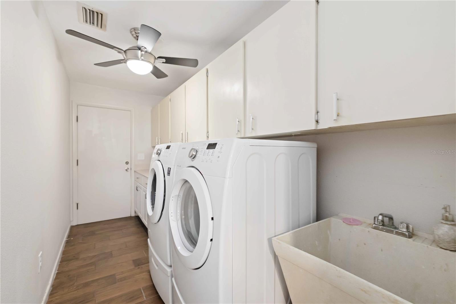 CENTER GATE VILLAGE 3 - Residential