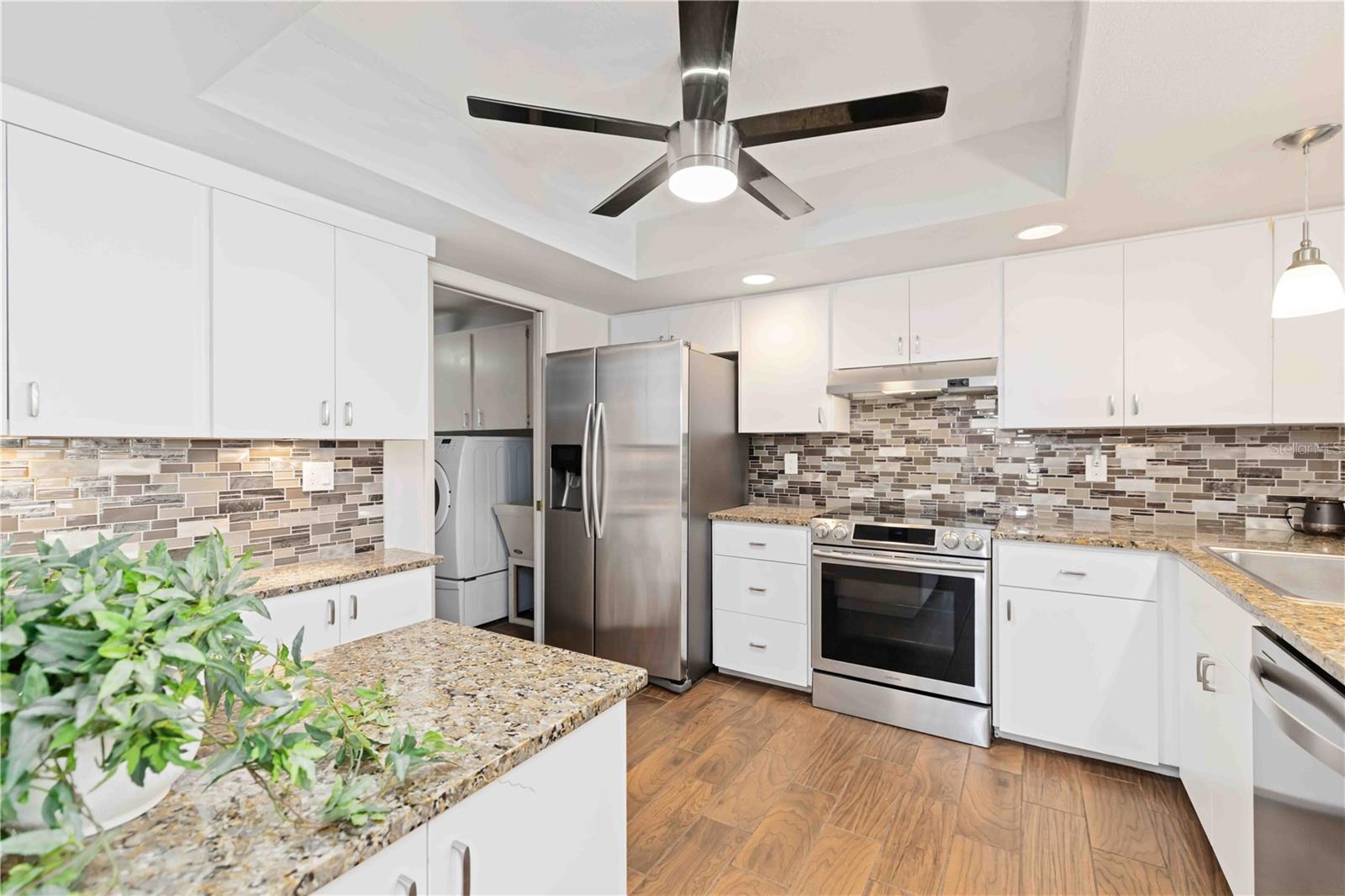 CENTER GATE VILLAGE 3 - Residential