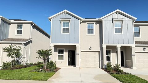 Photo of 6037 Zen Way, Clermont, FL 34714 (MLS # S5150331)