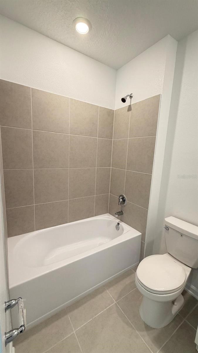 WELLNESS RIDGE 22 TH - Residential Lease
